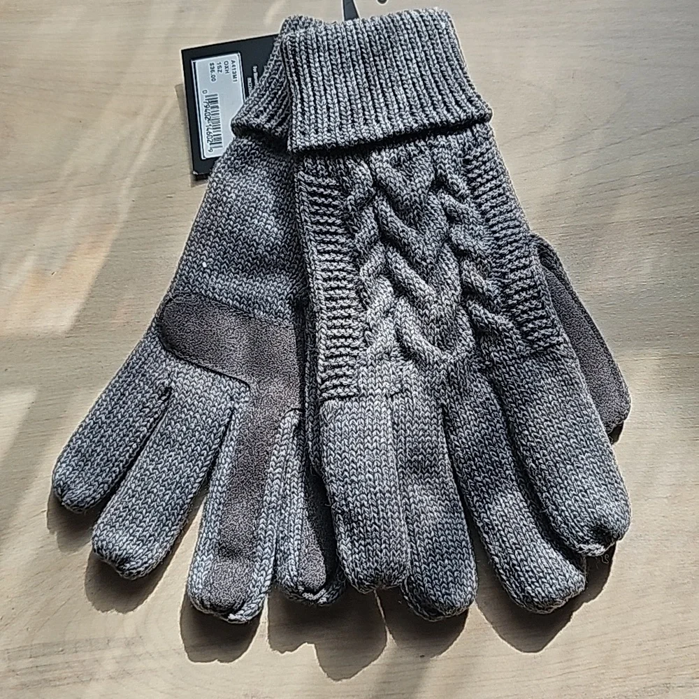 ISOTONER NWT signature smart touch gloves in grey gray - Picture 3 of 6